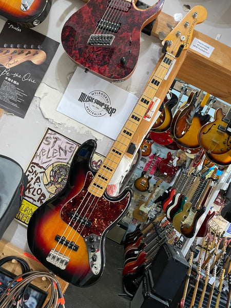 Squier - Jazz Bass