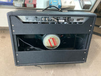 Fender - Deluxe Reverb Amp