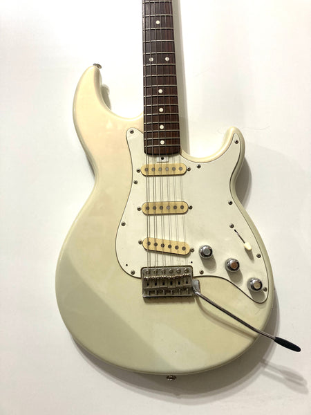 YAMAHA - SE300