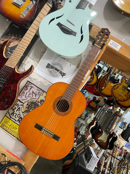 YAMAHA - G-60A