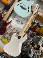 Squier - Paranormal Jazz Bass