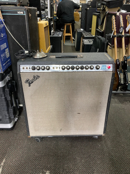 Fender - Super Reverb