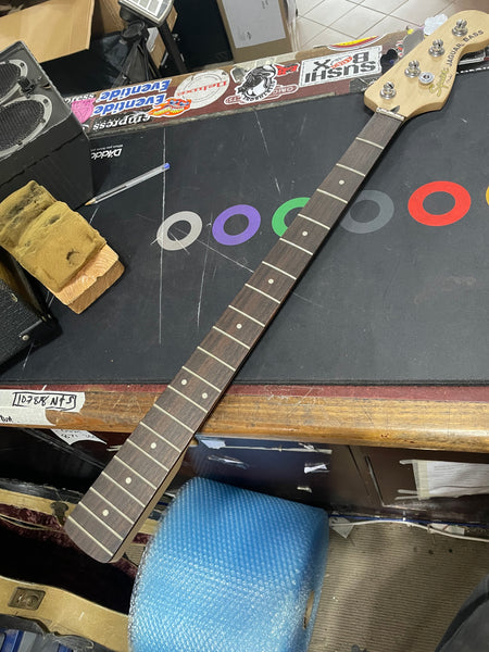 Squier - Jaguar Bass Neck