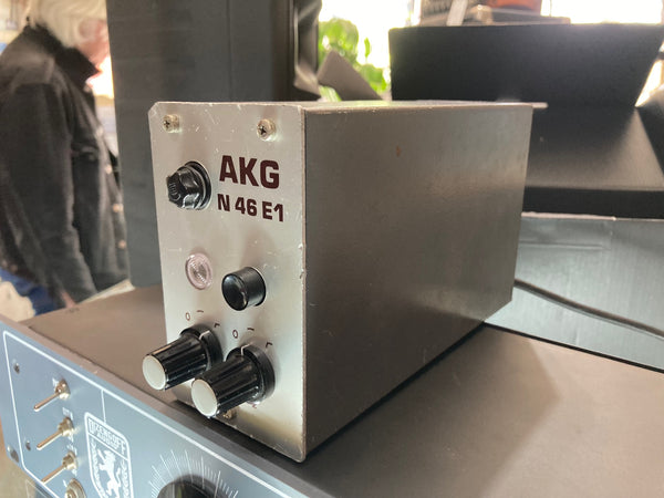 AKG - N46E1