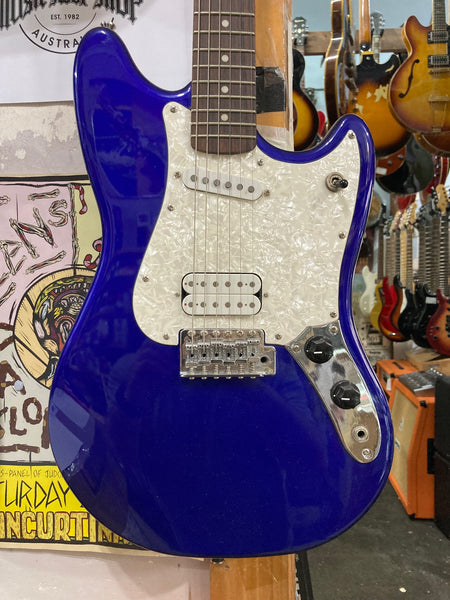 Squier by Fender  -  Cyclone