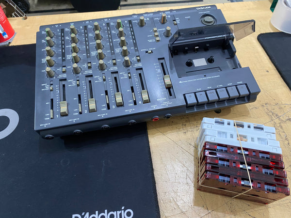 Tascam - Portastudio 414