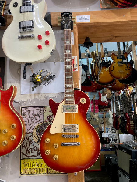 Gibson - Les Paul Standard LEFT