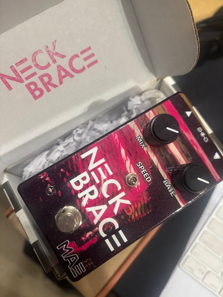 Mask Audio Electronic - Neckbrace Phaser Pedal
