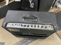 Fender - DeVille