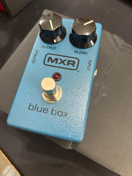 MXR - Blue Box