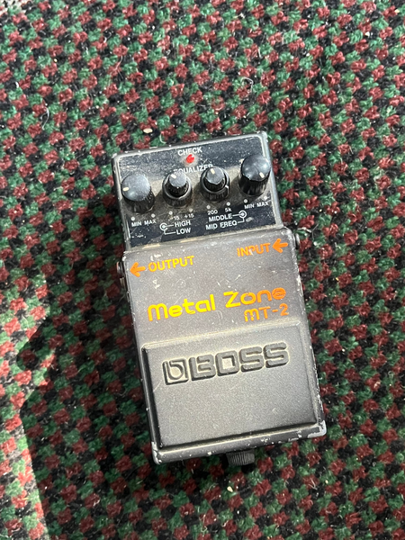 Boss - MT-2