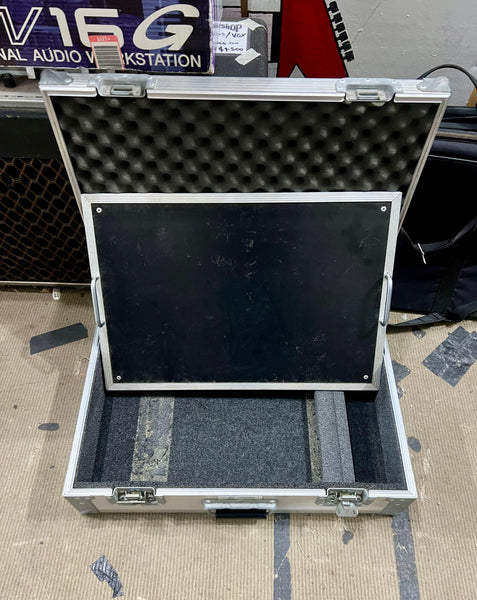 Caseman - Touring Pedalboard