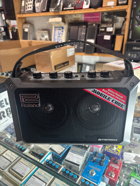 Roland - Mobile Cube