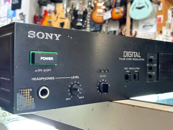 Sony - PCM-501 ES