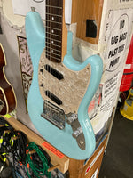 Fender - Mustang
