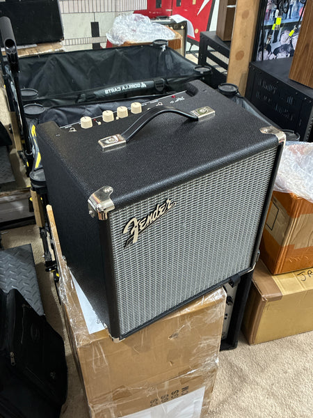 Fender - Rumble 25