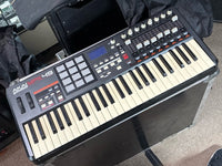 AKAI - MPK49