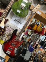 Squier - Jazz Bass