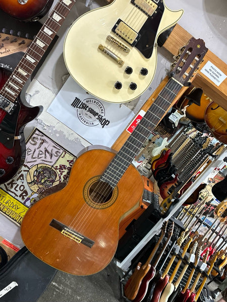 YAMAHA - C-200