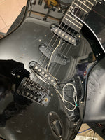Tender - Blackout Stratocaster