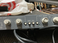 Symetrix - 501