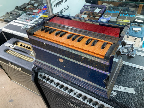 GURU - Harmonium