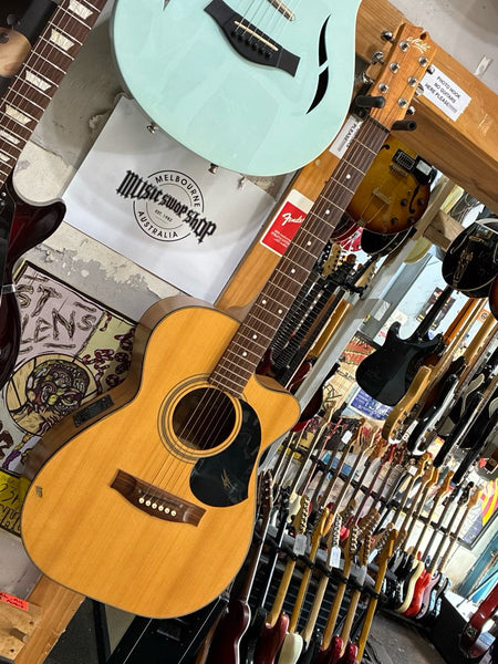Maton - EBG808C