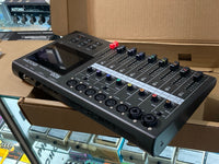 Zoom - R20