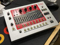 Roland - EF-303