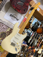 Fender - Stratocaster