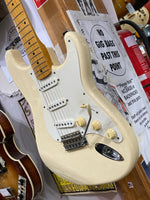 Fender - Stratocaster