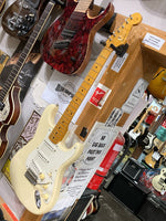 Fender - Stratocaster