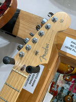 Fender - American Standard Stratocaster