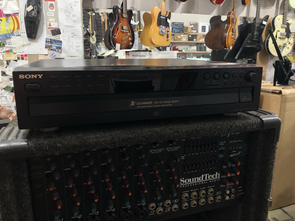 Sony - CDP-CE275