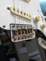 Fender - Standard Stratocaster