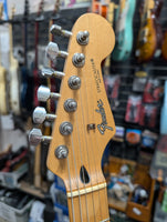 Fender - Standard Stratocaster
