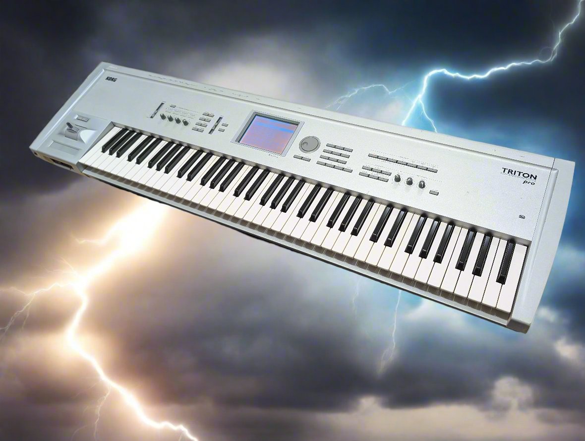 シンセサイザー KORG TRITON Pro