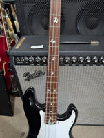 Fender - Precision Bass