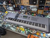 YAMAHA - MOTIF ES8