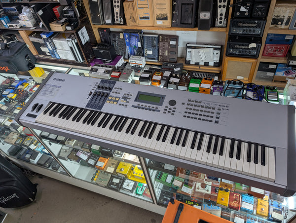 YAMAHA - MOTIF ES8