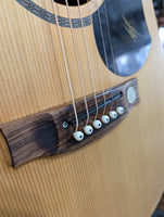 Maton - EM225C