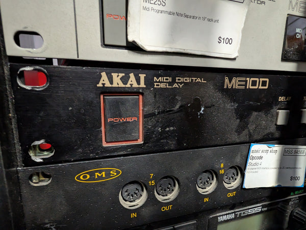 AKAI - ME10D