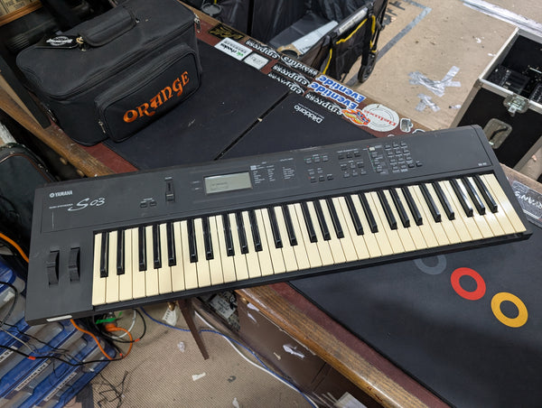 YAMAHA - S03