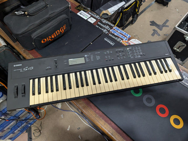 YAMAHA - S03