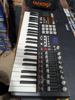 AKAI - MPK49