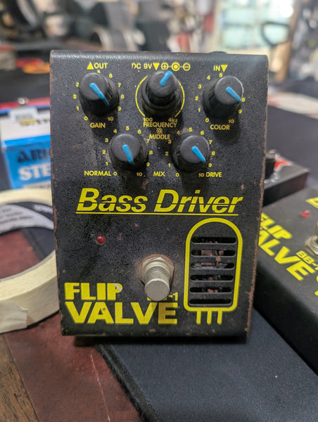 Guyatone - BB-1 Bass Driver Flip Valve