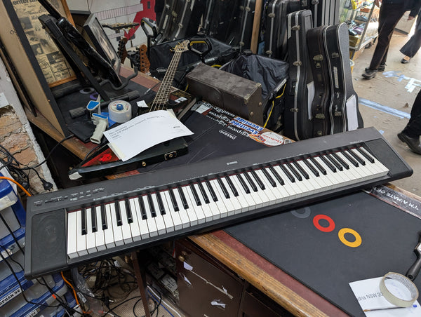 YAMAHA - NP-30 Portable Grand