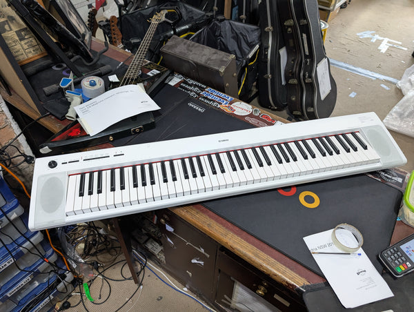 YAMAHA - NP-32 Piaggero