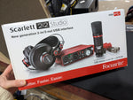 Focusrite - 2i2 Studio 2nd Gen