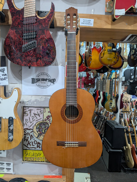 YAMAHA - C40